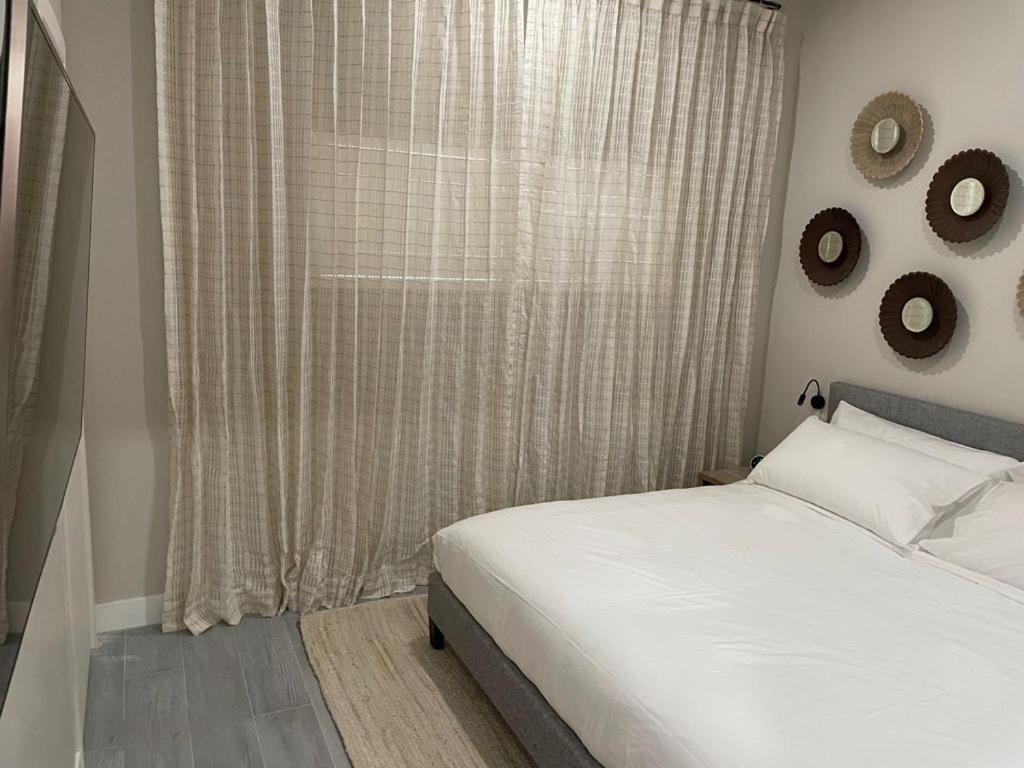 Cayman Luxury At The Grove * West Bay