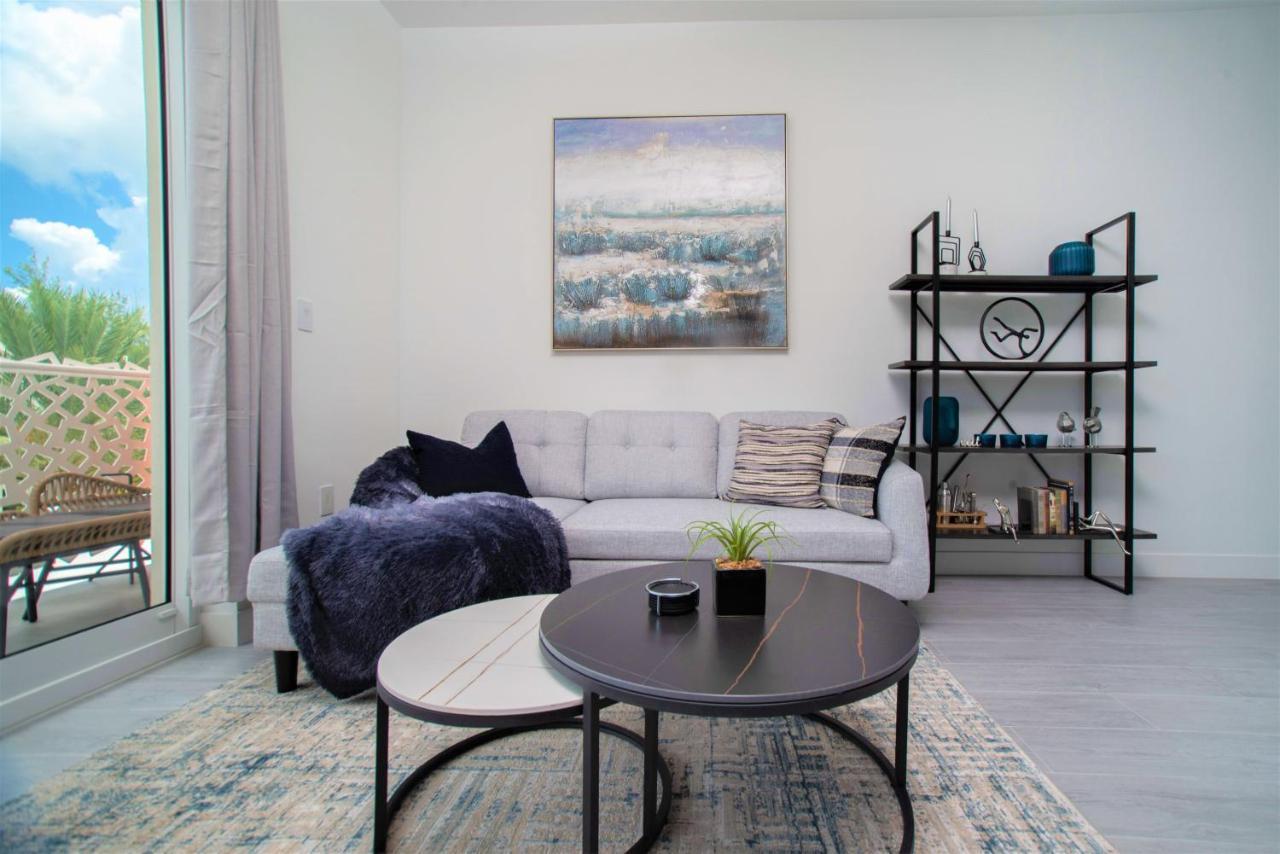 Cayman Luxury At The Grove Apartment