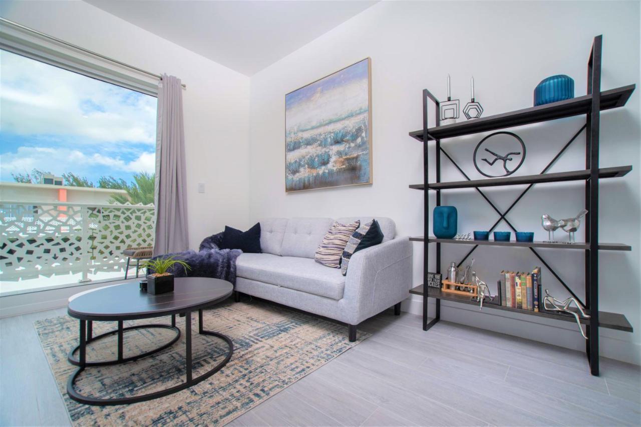 Cayman Luxury At The Grove Apartment *