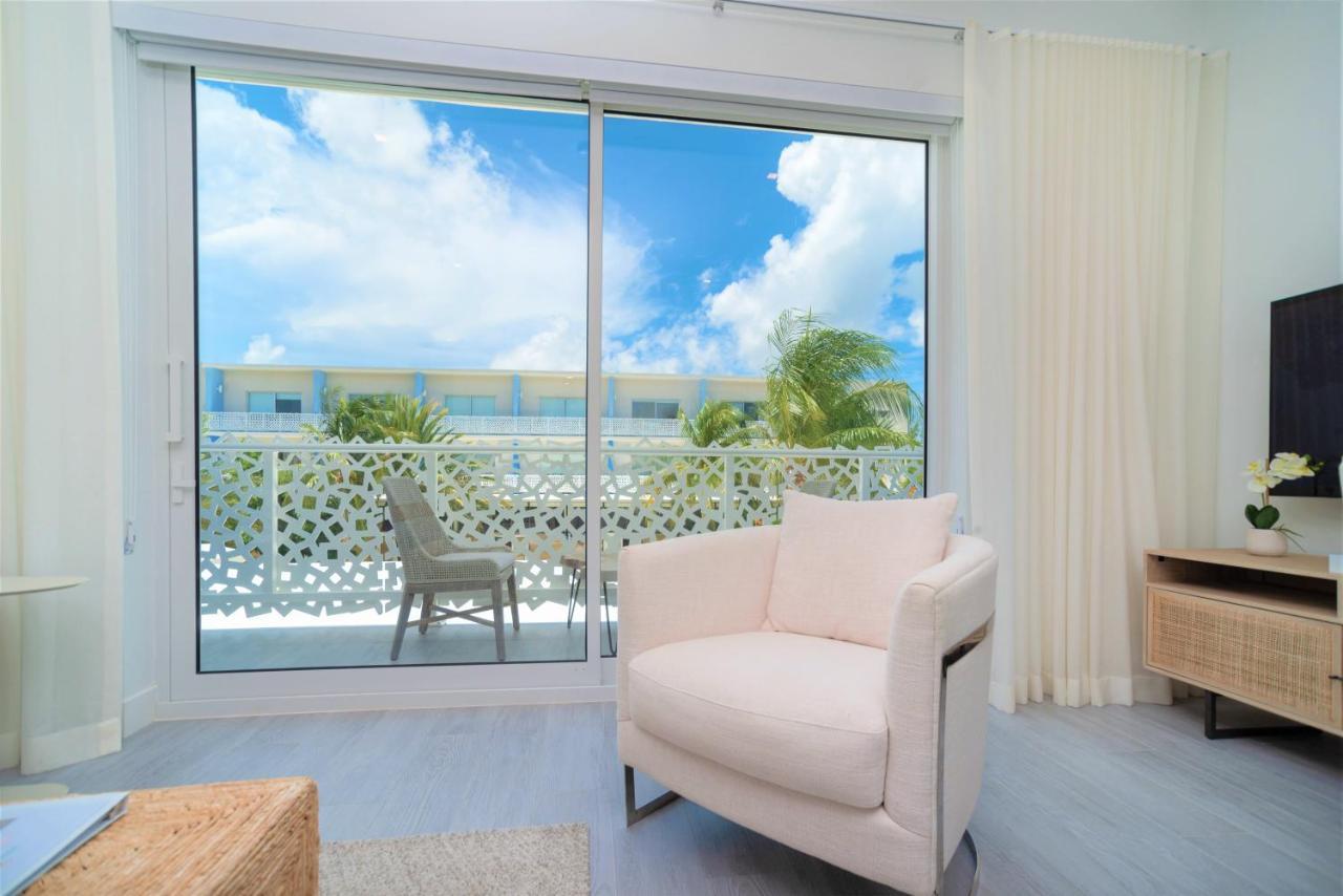 Cayman Luxury At The Grove West Bay