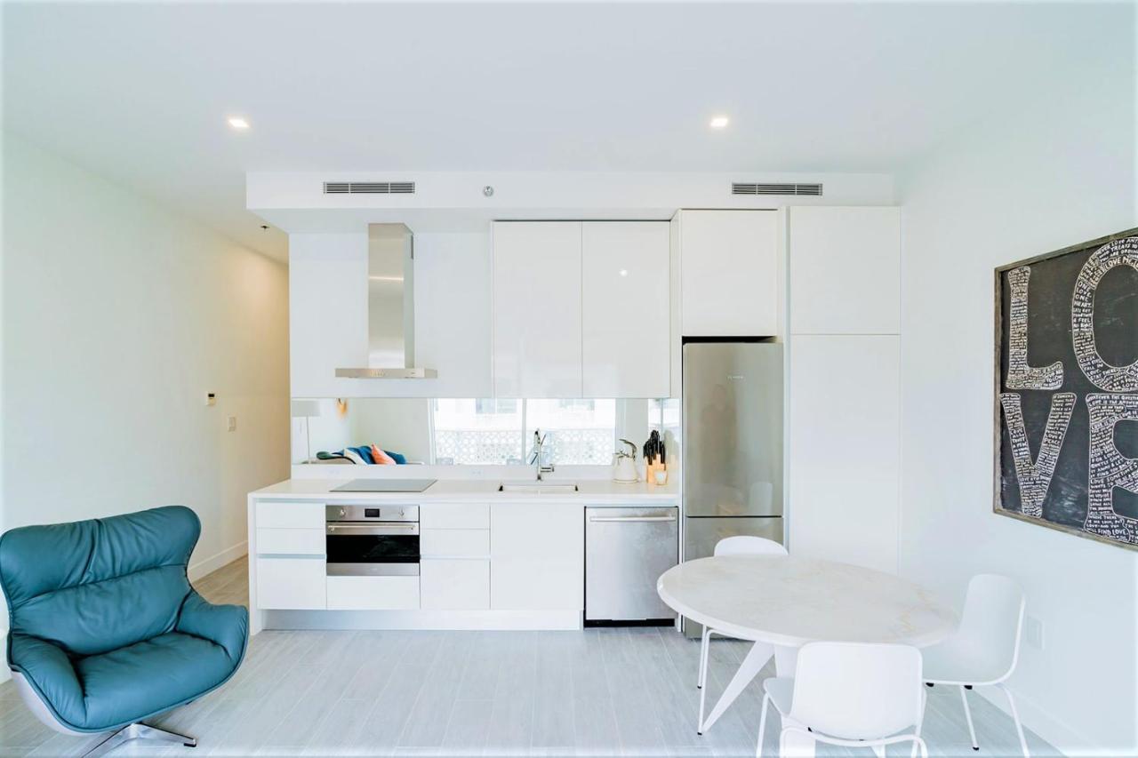 Apartment Cayman Luxury At The Grove West Bay