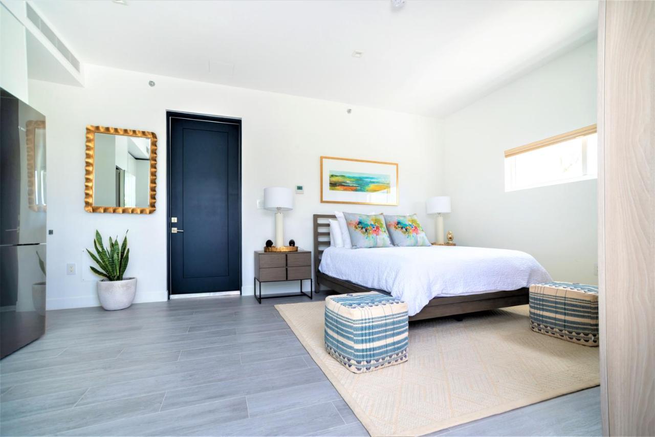 Apartment Cayman Luxury At The Grove